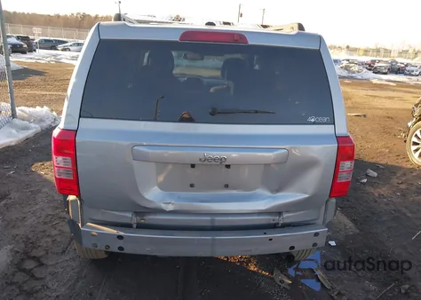 2014 Jeep Patriot Sport z USA, uszkodzony, nr VIN 1C4NJPBB4ED740242